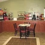 Howard Johnson by Wyndham Phoenix Airport/Downtown Area 